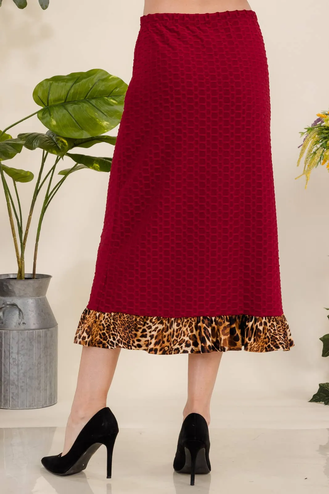 BURGUNDY HONEYCOMB SKIRT WITH ANIMAL PRINT HEMLINE: 2X-3X